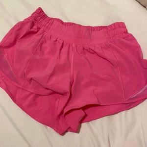 Lululemon Hotty Hot Short 2.5”